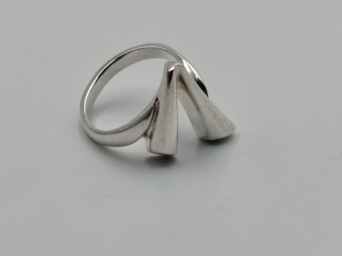 Piękny srebrny autorski damski pierścionek r.13 srebro 925 biżuteria