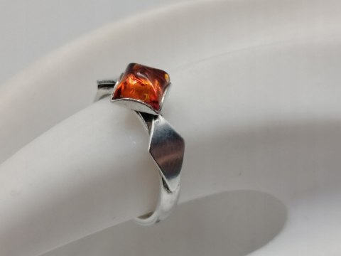 Piękny stary srebrny damski pierścionek BURSZTYN r.13/14 biżuteria VINTAGE