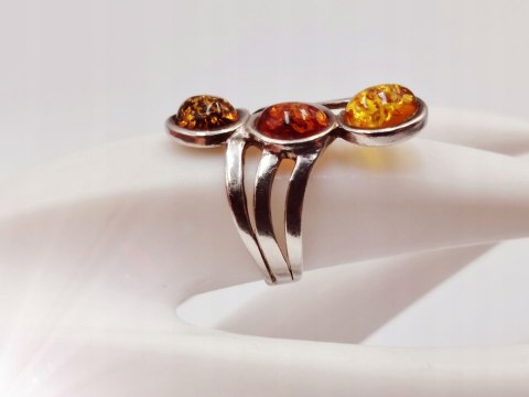 Piękny stary srebrny damski pierścionek BURSZTYN r.15 biżuteria VINTAGE