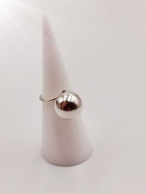 Piękny stary srebrny damski pierścionek KULKA / KULA r.10 biżuteria VINTAGE