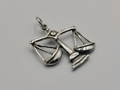 Piękny stary srebrny damski wisiorek/zawieszka WAGA biżuteria VINTAGE