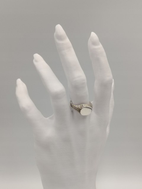 Piękny stary srebrny pierścionek/sygnet zdobienie r.21 biżuteria VINTAGE