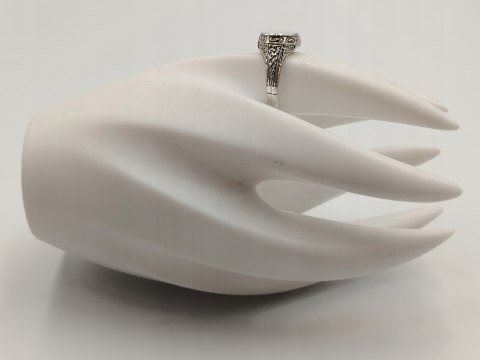 Piękny stary srebrny pierścionek/sygnet zdobienie r.21 biżuteria VINTAGE