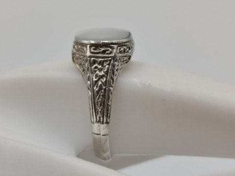 Piękny stary srebrny pierścionek/sygnet zdobienie r.21 biżuteria VINTAGE