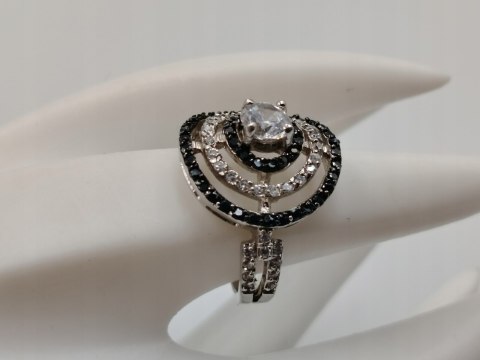 Piękny srebrny damski ażurowy pierścionek CYRKONIE r.15 srebro biżuteria