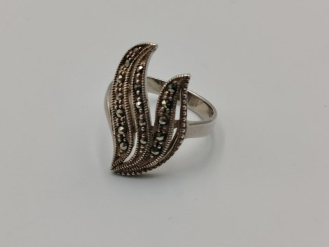 Piękny srebrny damski pierścionek ażurowy MARKAZYTY r.16 srebro biżuteria