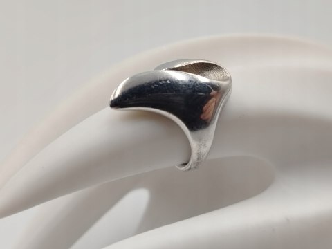 Stary ciekawy damski srebrny pierścionek r.13/14 srebro VINTAGE biżuteria