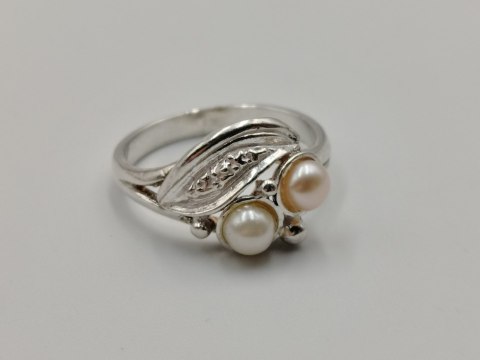 Stary srebrny damski pierścionek PERŁY r.18 srebro 925 VINTAGE biżuteria