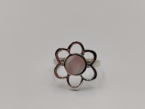 Stary srebrny damski pierścionek ażurowy MASA PERŁOWA KWIAT r. 13 biżuteria