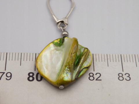 Stare srebrne kolczyki limonkowo-zielone, masa perłowa VINTAGE biżuteria