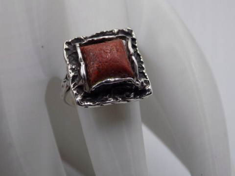 Stary piękny srebrny damski pierścionek KORALOWIEC r. 17 biżuteria VINTAGE