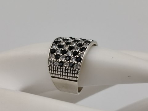 Stary piękny srebrny pierścionek/obrączka CYRKONIE r. 12 srebro 925 VINTAGE