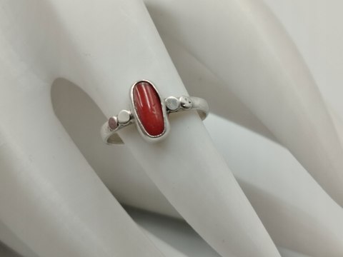 Stary srebrny damski pierścionek KORAL r. 13 srebro 925 biżuteria VINTAGE