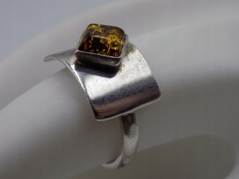 Piękny stary srebrny damski pierścionek BURSZTYN roz.12 biżuteria VINTAGE
