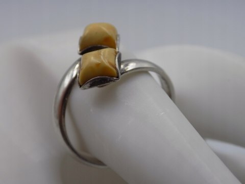 Piękny stary srebrny damski pierścionek BURSZTYN roz.18 biżuteria VINTAGE