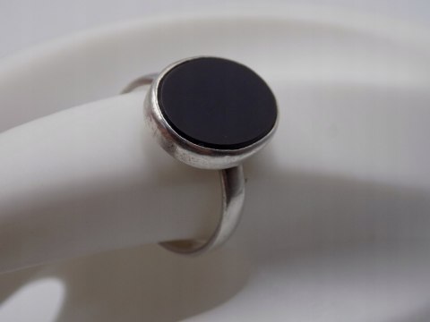 Stary damski srebrny pierścionek ONYKS czarny r.22 srebro VINTAGE biżuteria