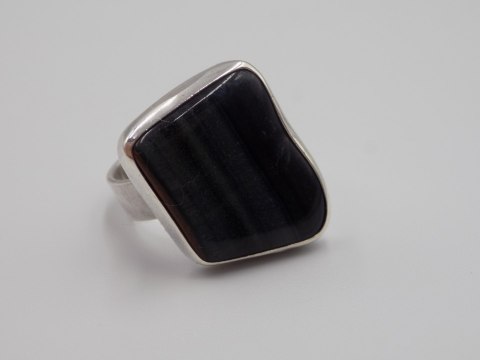 Stary damski srebrny pierścionek ONYKS PASIASTY roz. 13 srebro VINTAGE