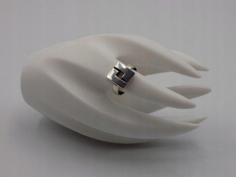 Stary, piękny, srebrny pierścionek KWADRAT roz. 15 srebro VINTAGE biżuteria