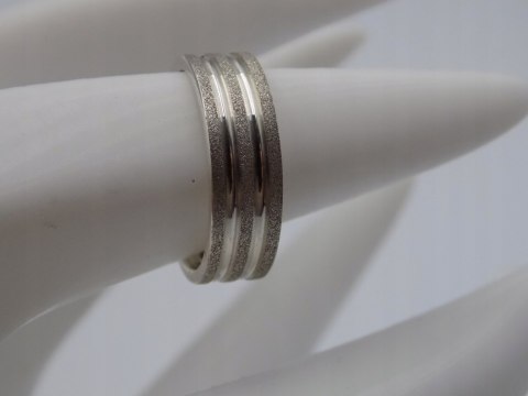 Stary, srebrny, damski, piękny pierścionek/obrączka roz. 9 srebro VINTAGE