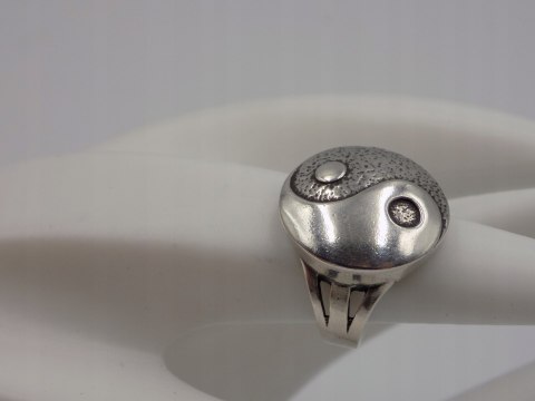 Stary, srebrny, damski pierścionek Yin Yang - roz. 10 srebro 925 VINTAGE