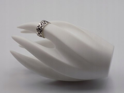 Stary srebrny piękny pierścionek obrączka WZOREK roz. 13/14 srebro VINTAGE