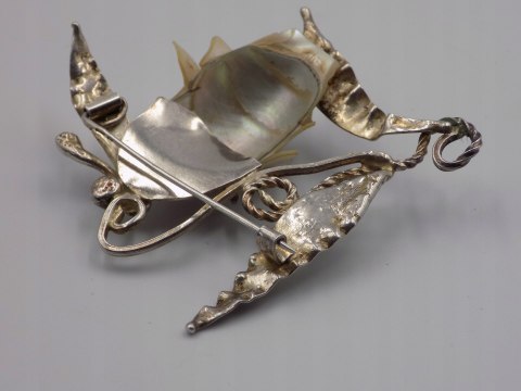 Piękna, stara, damska, duża, srebrna broszka RÓŻA-MASA PERŁOWA - srebro 925