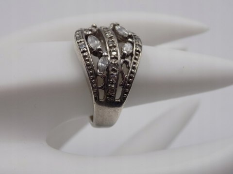 Piękny, srebrny, damski pierścionek CYRKONIE -roz. 14/15 - srebro biżuteria