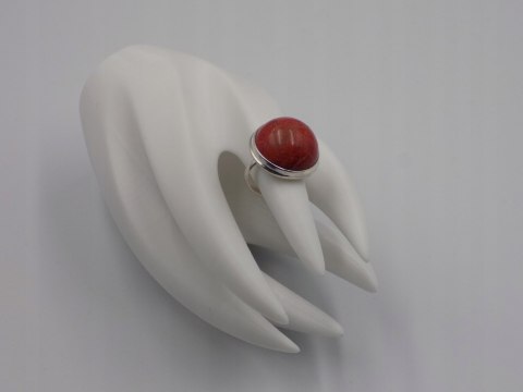 Piękny, stary, damski, srebrny pierścionek z KORALOWCEM srebro 925 roz. 12