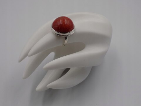 Piękny, stary, damski, srebrny pierścionek z KORALOWCEM srebro 925 roz. 12