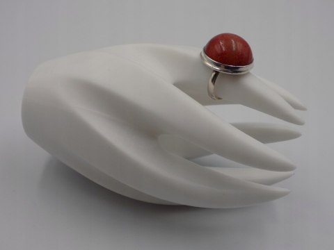 Piękny, stary, damski, srebrny pierścionek z KORALOWCEM srebro 925 roz. 12