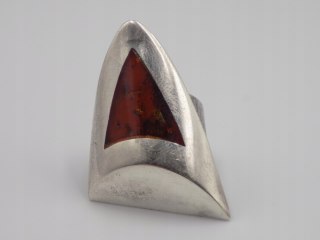 Piękny, stary, damski, srebrny pierścionek z bursztynem, srebro 925 roz. 18