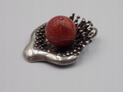 Piękny, stary, damski, srebrny wisiorek / zawieszka KORALOWIEC - srebro 925