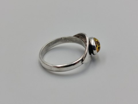 Piękny stary srebrny damski pierścionek BURSZTYN r.18 biżuteria VINTAGE